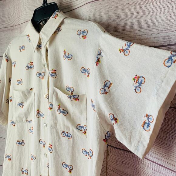 Rae Dunn Women's Linen Bicycle Pattern Button Up Shirt Short Sleeve Collar Large - Picture 4 of 16
